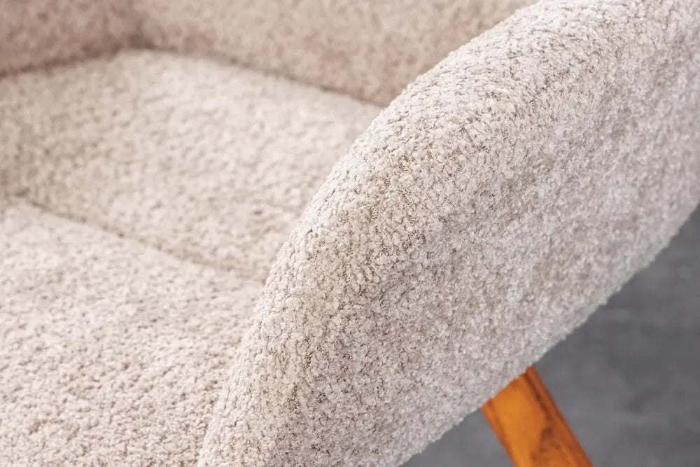 Set 2 scaune rotative tapitat cu Stofa Boucle Bej cu picioare din Lemn de stejar Maro H85xL61xA63cm Baltic