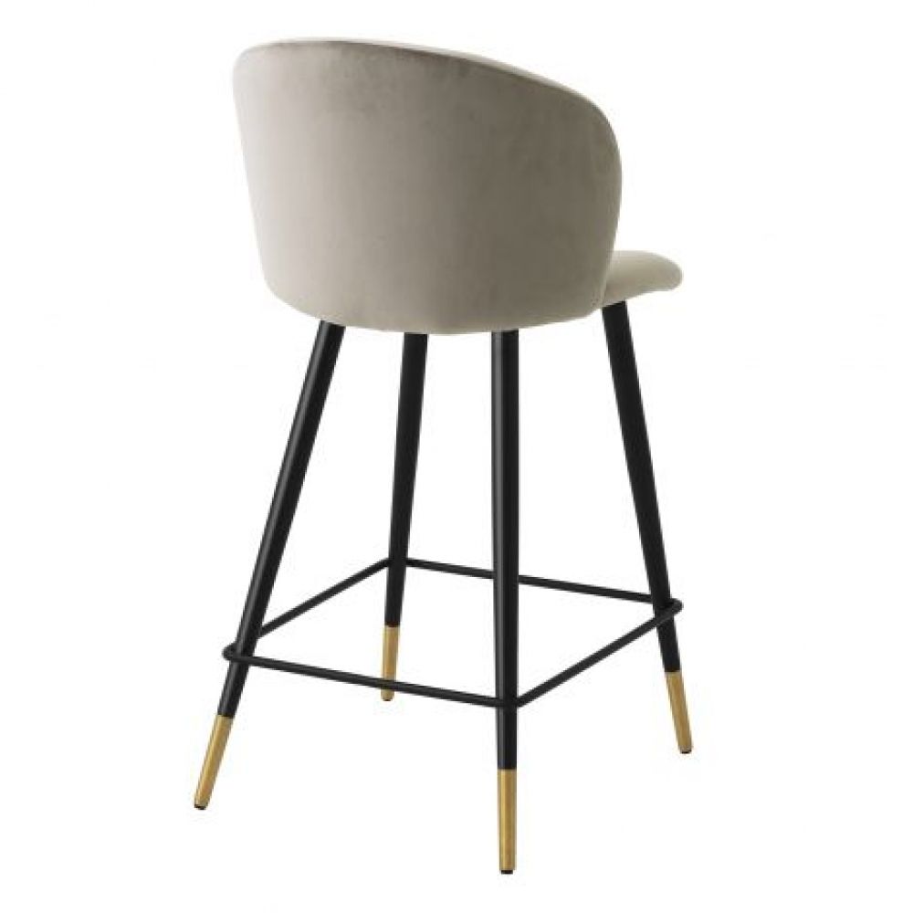 Scaun de insula tapitat cu Catifea Bej cu picioare din Metal Negru/Auriu H93xL51xA54cm Volante