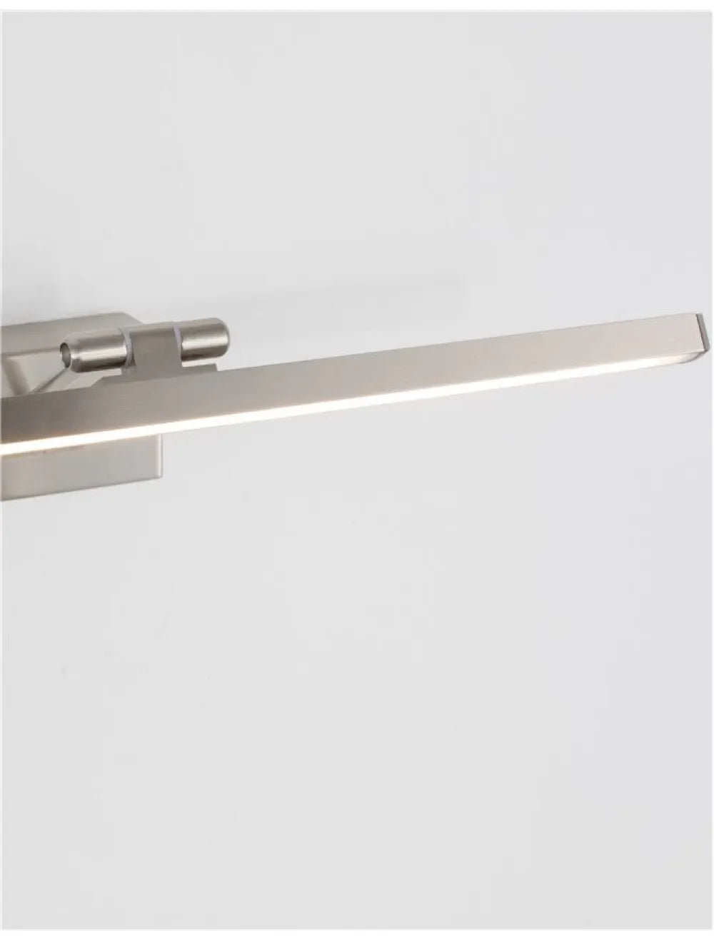 Aplica de perete structura din Metal Argintiu si abajur din Acrilic Alb H5.5xL37.6cm IP20 12W 801lm 3000k MARNELL