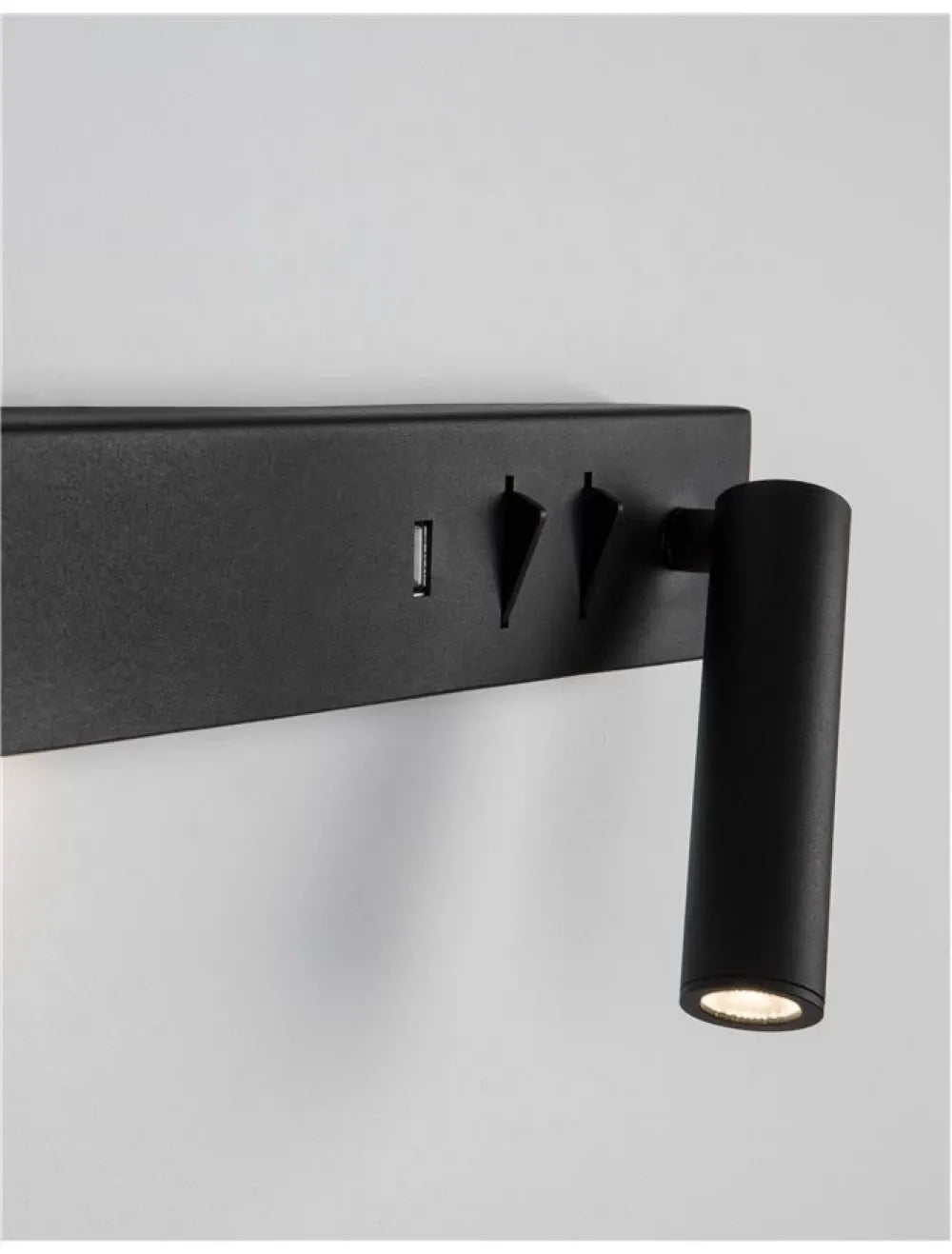 Aplica de perete din Metal Negru H8xL35cm IP20 8W 560lm 3000k VIDA