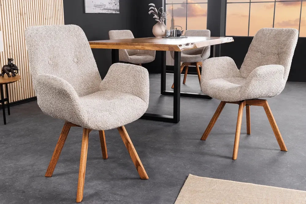 Set 2 scaune rotative tapitat cu Stofa Boucle Bej cu picioare din Lemn de stejar Maro H85xL61xA63cm Baltic