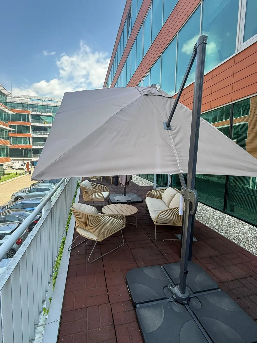 Umbrela de exterior din Aluminiu/Poliester Negru/Bej H260xL295cm Baza Hanging