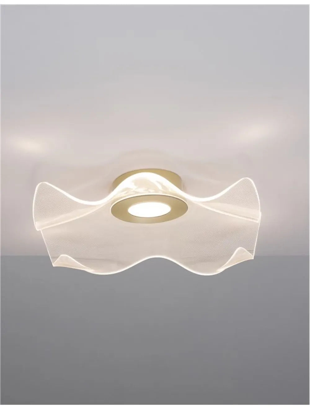 Plafoniera structura din Aluminiu Auriu si abajur din Acrilic Transparent H20xL50cm IP20 31W 2118lm 3000k SIDERNO