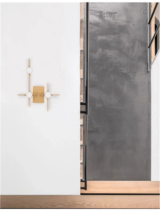 Aplica de perete structura din Metal Auriu si abajur din Acrilic Alb H40xL31cm IP20 9W 605lm 3000k ATOMO