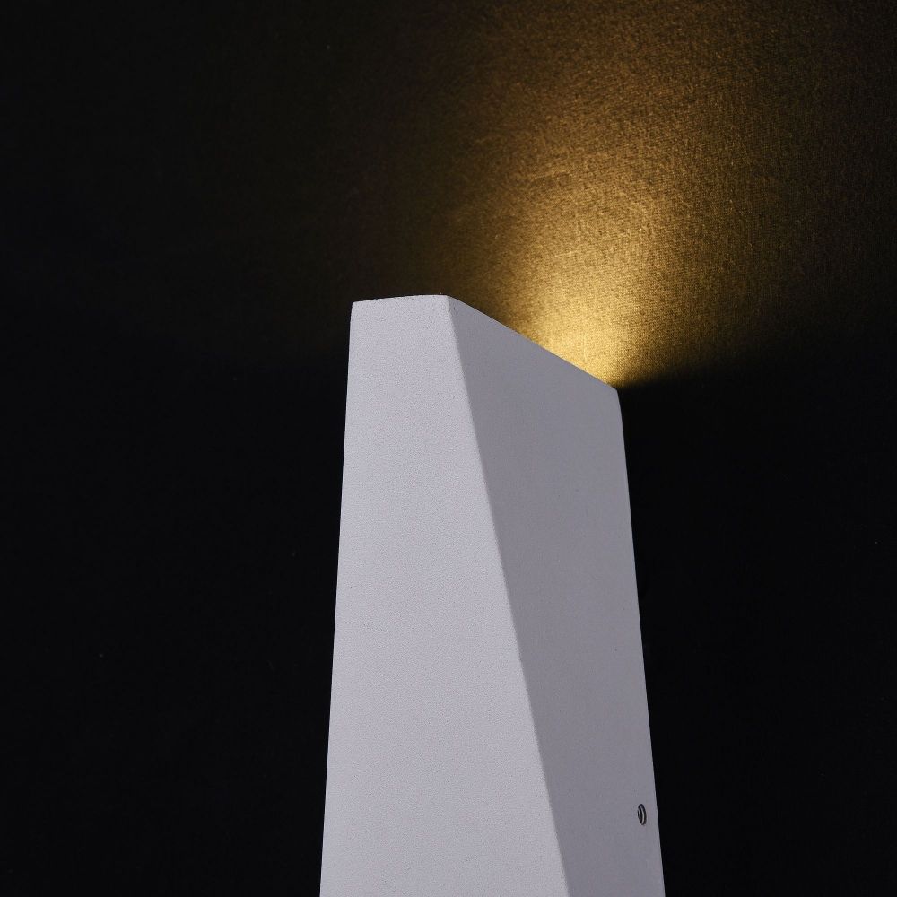 Aplica de perete pentru exterior din Metal Alb cu LED L9x9xH20cm Times Square