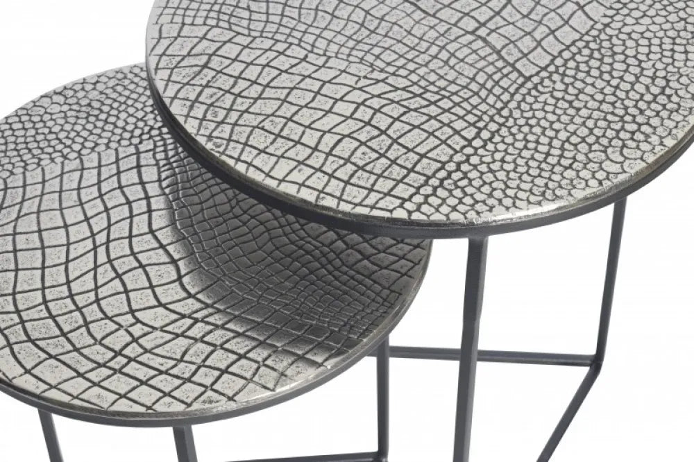 Set 2 masute laterale Rotunde din Metal Argintiu D35/40xH40/49cm Crocodile