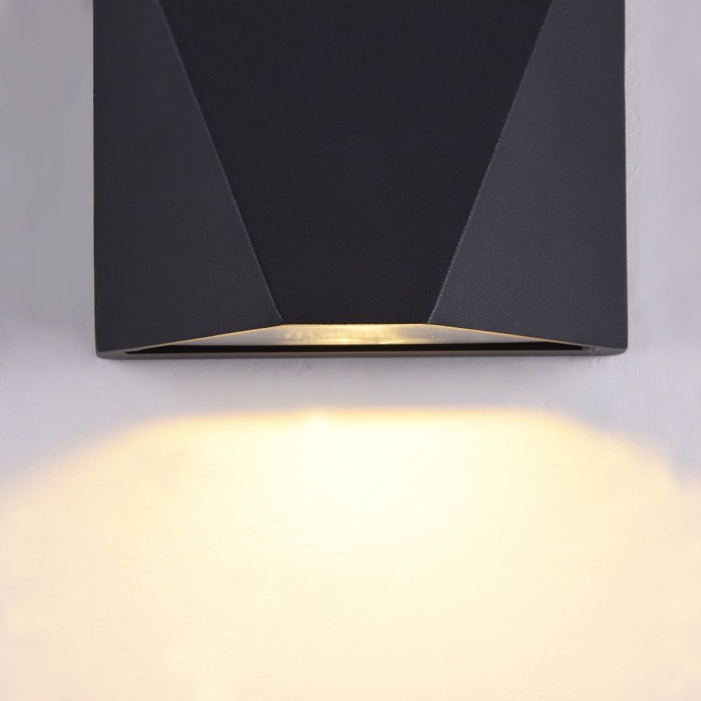 Aplica de perete pentru exterior din Metal Negru cu LED L12x12xH7cm Beekman
