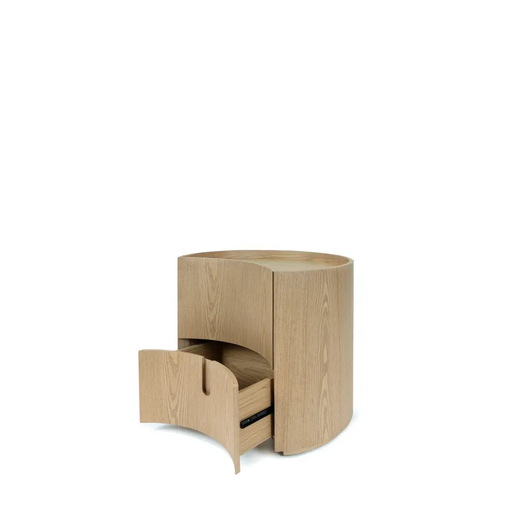 Noptiera rotunda cu 2 sertare Jordan de culoare stejar L52xH51cm