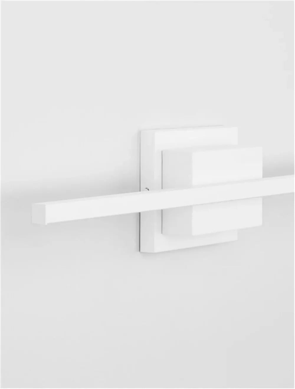 Aplica de perete structura din Aluminiu Alb si abajur din Acrilic  H11.8xL60.5cm IP20 12.5W 750lm 3000k AZURE