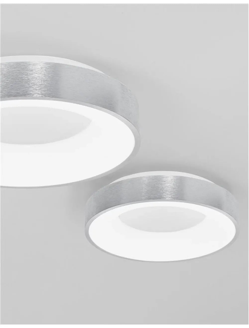 Plafoniera structura din Aluminiu Argintiu si abajur din Acrilic Alb H9xL38cm IP20 30W 1845lm 3000k RANDO THIN
