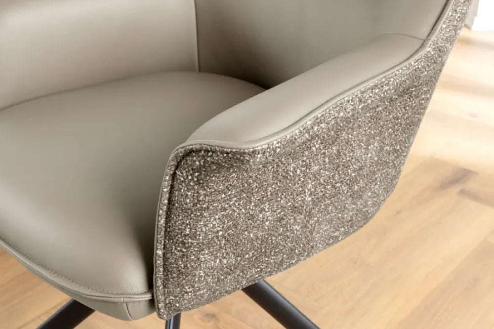 Set 2 scaune rotative tapitat cu Piele/Stofa Grej taupe si picioare din Metal Negru H87xL68xA68cm LE GRAND