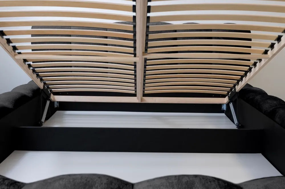 Pat 180x200cm tapitat cu Chenille Negru Dallas