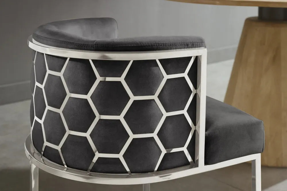 Scaun tapitat cu Catifea Gri si picioare din Otel inoxidabil Argintiu H74xL64xA56cm ELEGANCE