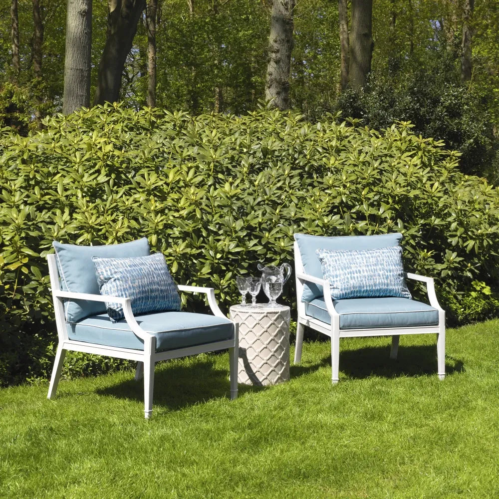 Fotoliu de exterior din Metal Alb si Stofa Albastru H79xL68.5xA80cm Bella Vista Eichholtz