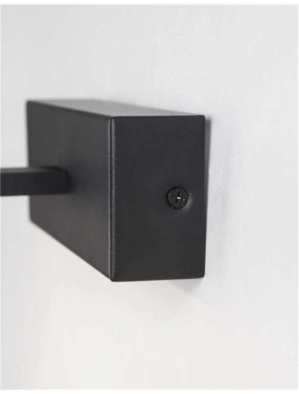 Aplica de perete structura din Aluminiu Negru si abajur din Acrilic Alb H6xL62cm IP44 20W 1615lm 3000k MONDRIAN
