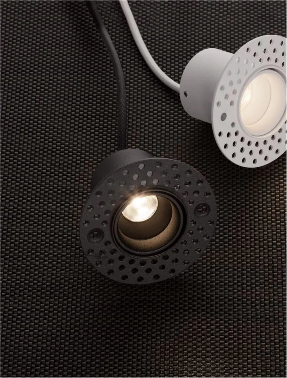 Spot incastrat din Aluminiu Negru H5xL6.8cm IP20 3W 214lm 3000k UHO