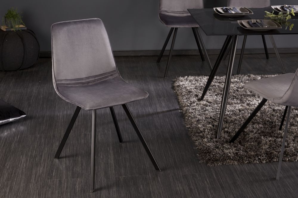 Set 4 scaune tapitat cu Catifea Gri inchis cu picioare din Metal Negru H83xL47xA59cm Amsterdam