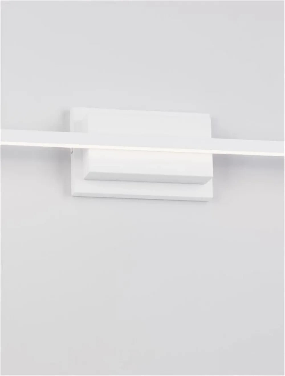 Aplica de perete structura din Aluminiu Alb si abajur din Acrilic  H11.8xL120.5cm IP20 28.5W 1750lm 3000k AZURE