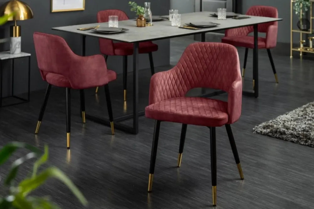 Scaun tapitat cu Catifea Rosu cu picioare din Metal Negru/auriu H81xL56xA57cm Paris