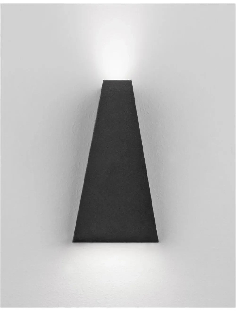 Aplica de perete structura din Aluminiu Negru si abajur din Sticla Transparent H13.6xL7.4cm IP54 6W 397lm 3000k MILEY