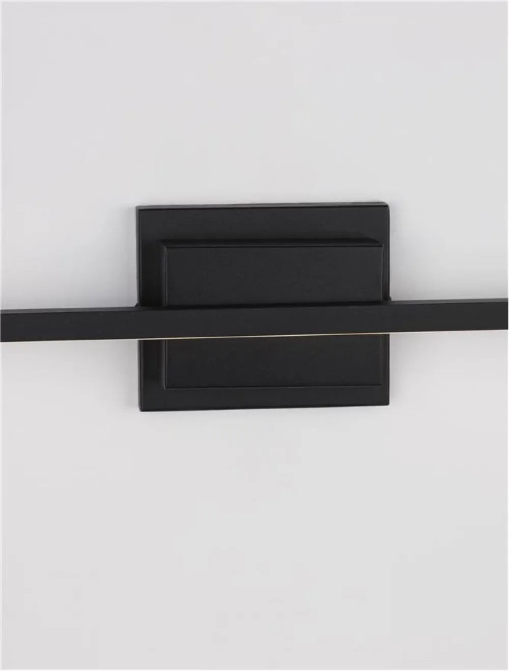 Aplica de perete din Aluminiu Negru H11.8xL90.5cm IP20 21W 1000lm 3000k AZURE