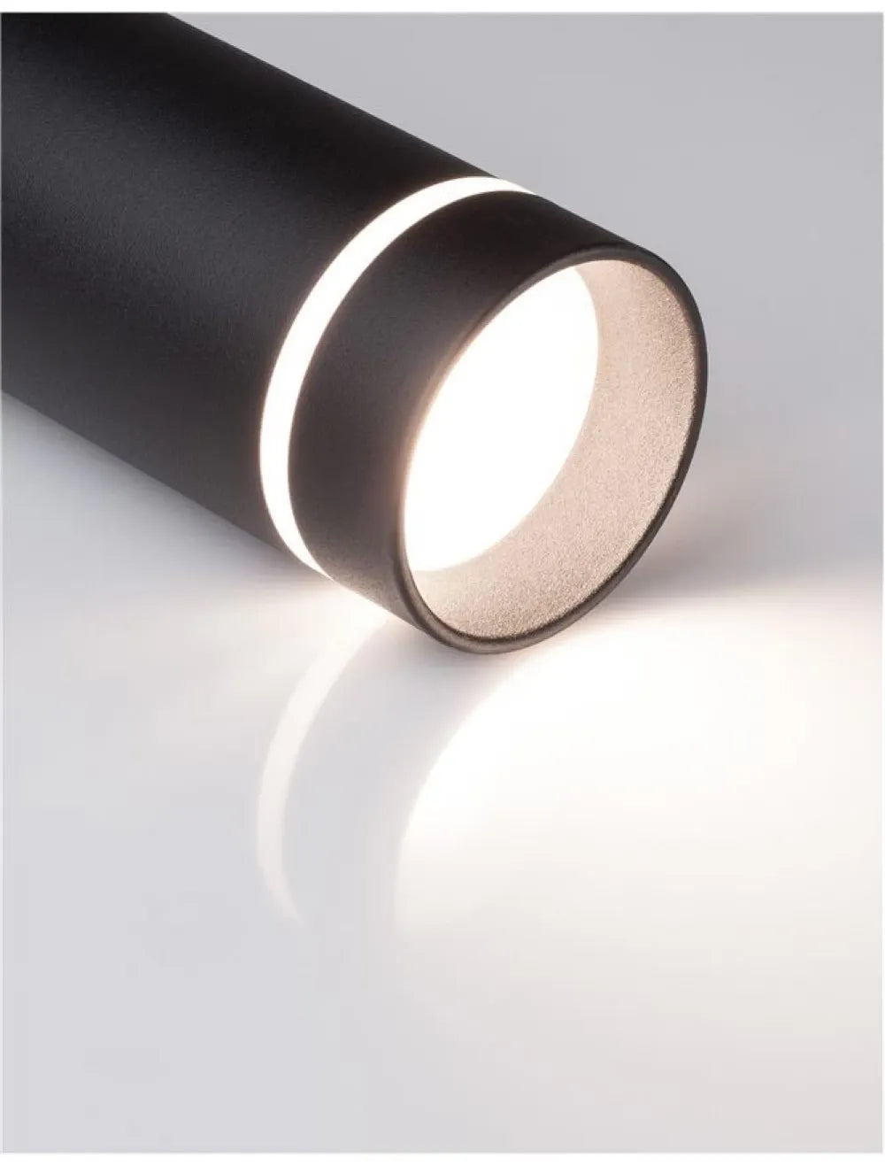 Pendul din Aluminiu Negru H150xL6cm IP20 ESCA