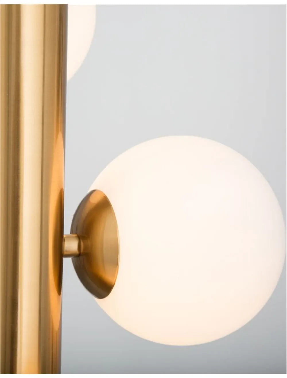 Pendul 5 becuri structura din Metal Alama antichizata si abajur din Sticla Alb H150xL31.5cm IP20 JAKLIN