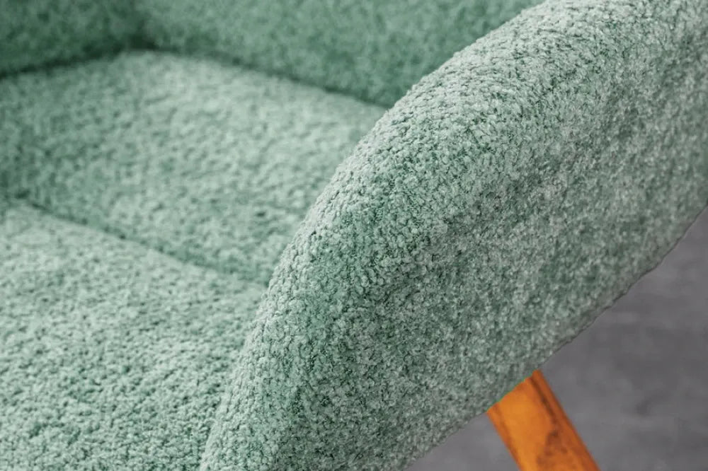 Set 2 scaune rotative tapitat cu Stofa boucle Verde mint si picioare din Lemn de stejar Maro H85xL61xA63cm BALTIC