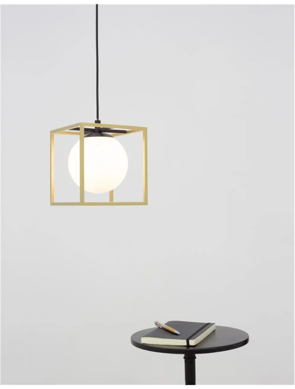 Pendul structura din Metal Negru/Auriu si abajur din Sticla Alb H120xL18cm IP20 JULIET