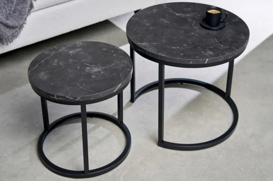 Set 2 masute laterale Rotunde din Lemn stratificat Negru cu efect de marmura si Metal Negru D35/45xH35/40cm Elegance