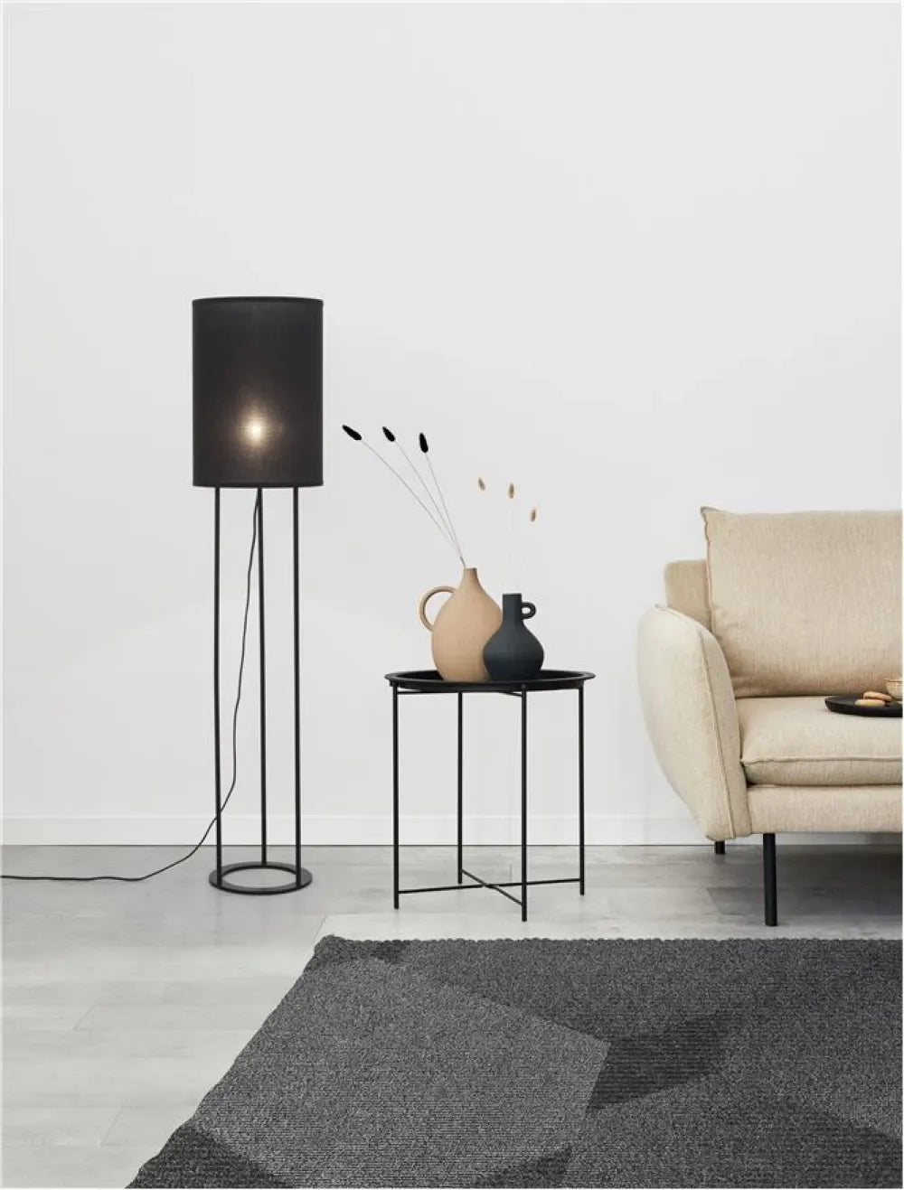 Lampa de podea structura din Aluminiu Negru si abajur din Textil Negru H135xL30cm IP20 LEITH