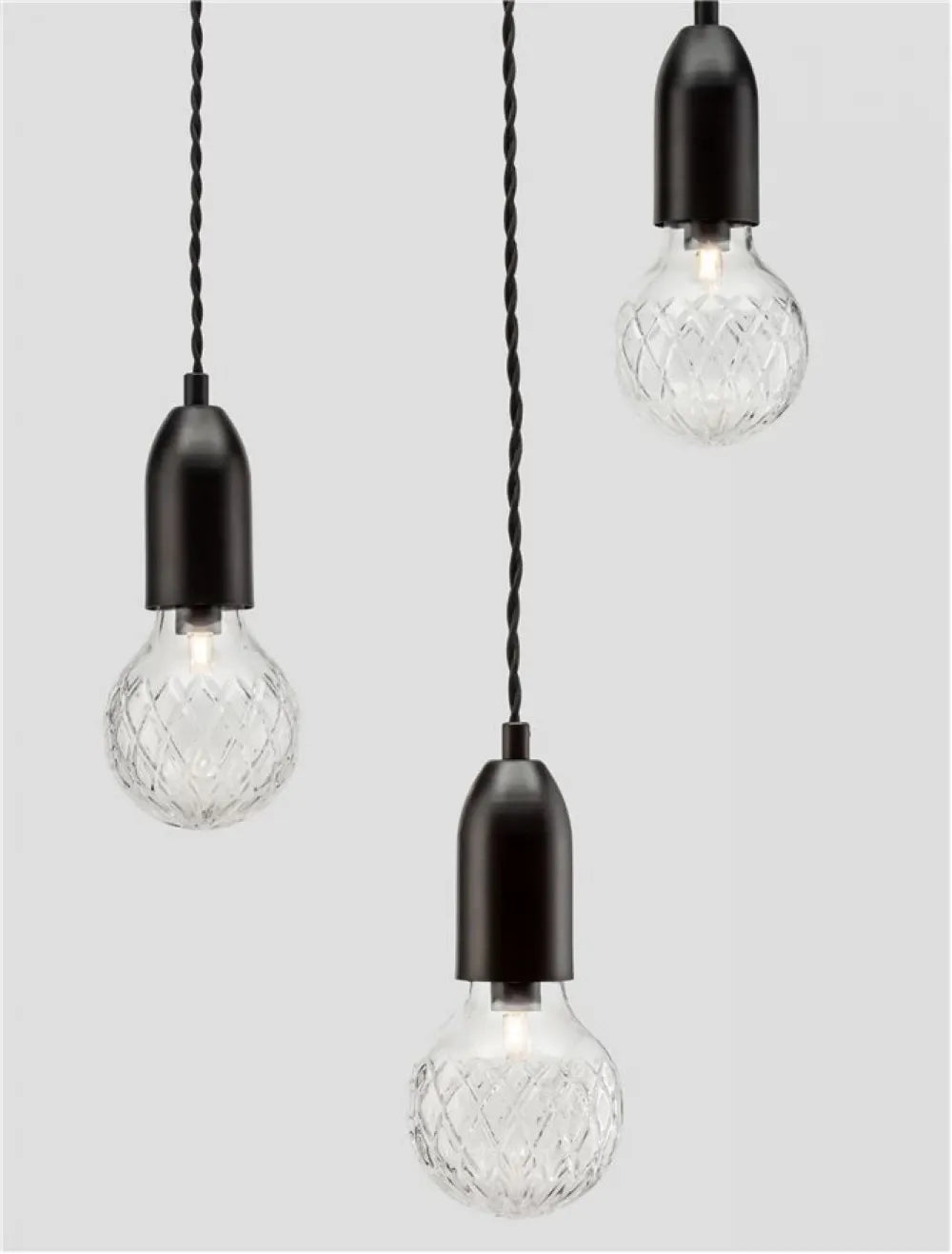 Lustra structura din Metal Negru si abajur din Sticla Transparent H150xL30cm IP20 VEDA