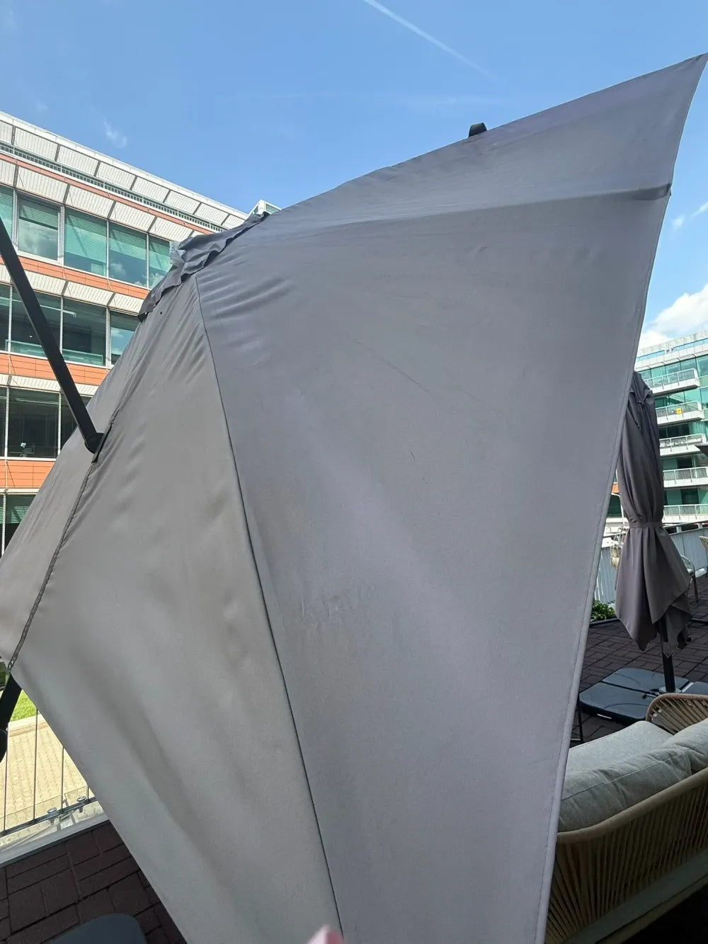 Umbrela de exterior din Aluminiu/Poliester Negru/Bej H260xL295cm Baza Hanging