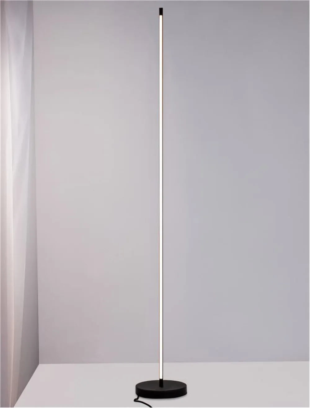 Lampa de podea din Aluminiu Negru H150xL20cm IP20 18W 1260lm 3000k COLBY