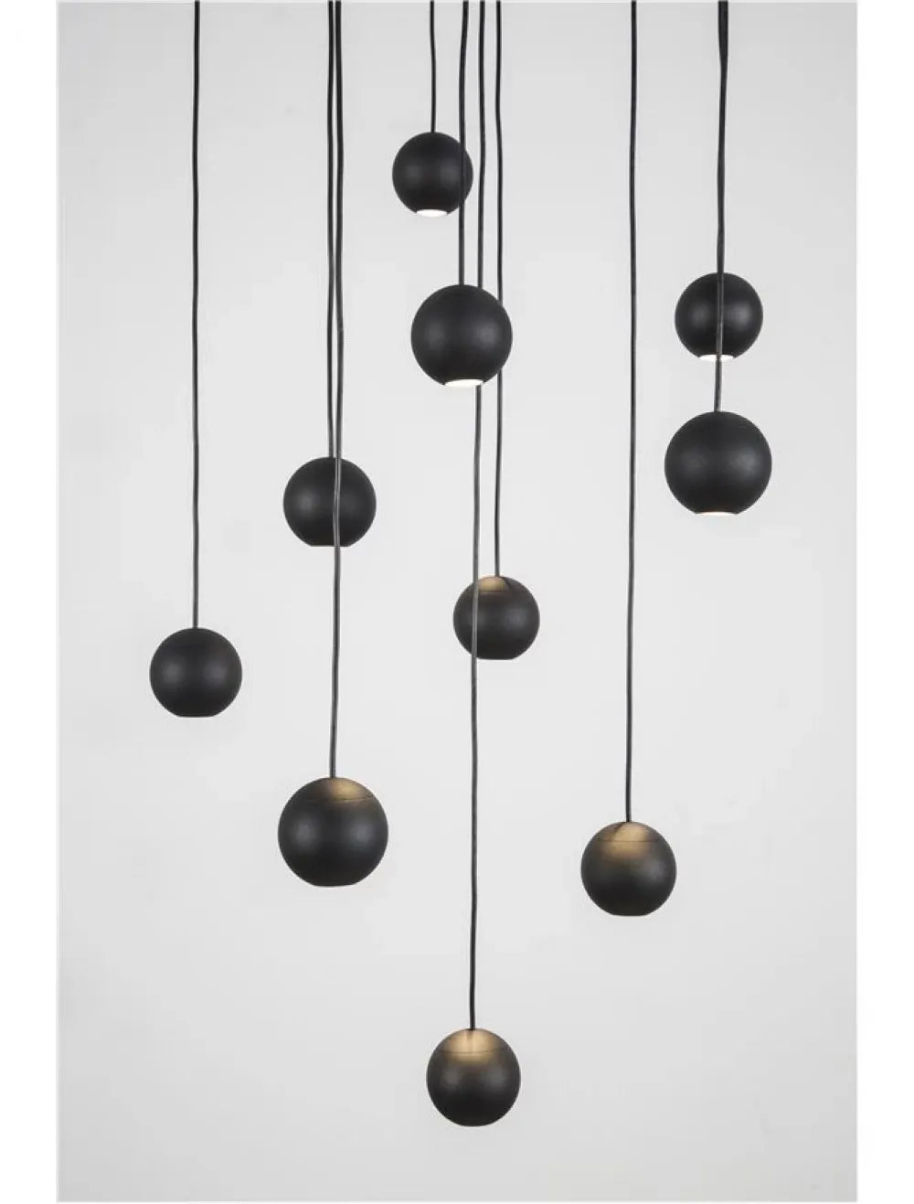 Candelabru structura din Aluminiu Negru si abajur din Aluminiu Negru H150xL40.5cm IP20 48W 1902lm 3000k NOCCI