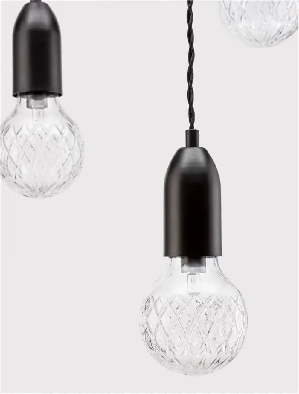Lustra structura din Metal Negru si abajur din Sticla Transparent H150xL30cm IP20 VEDA