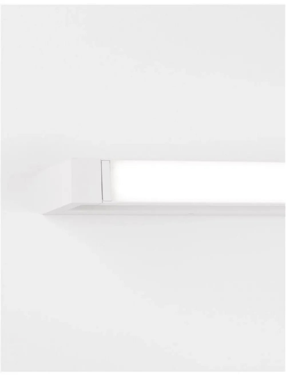 Aplica de perete structura din Aluminiu Alb si abajur din Acrilic  H4.2xL70cm IP20 20W 1811lm 3000k LINE