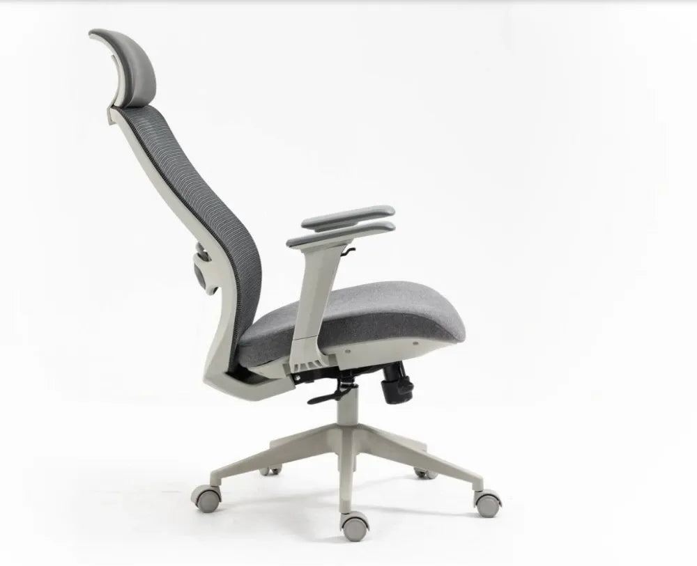 Scaun de birou cu inaltime reglabila tapitat cu Stofa/plasa Gri cu picioare din Plastic Alb H120-132xL64xA49cm Ergon