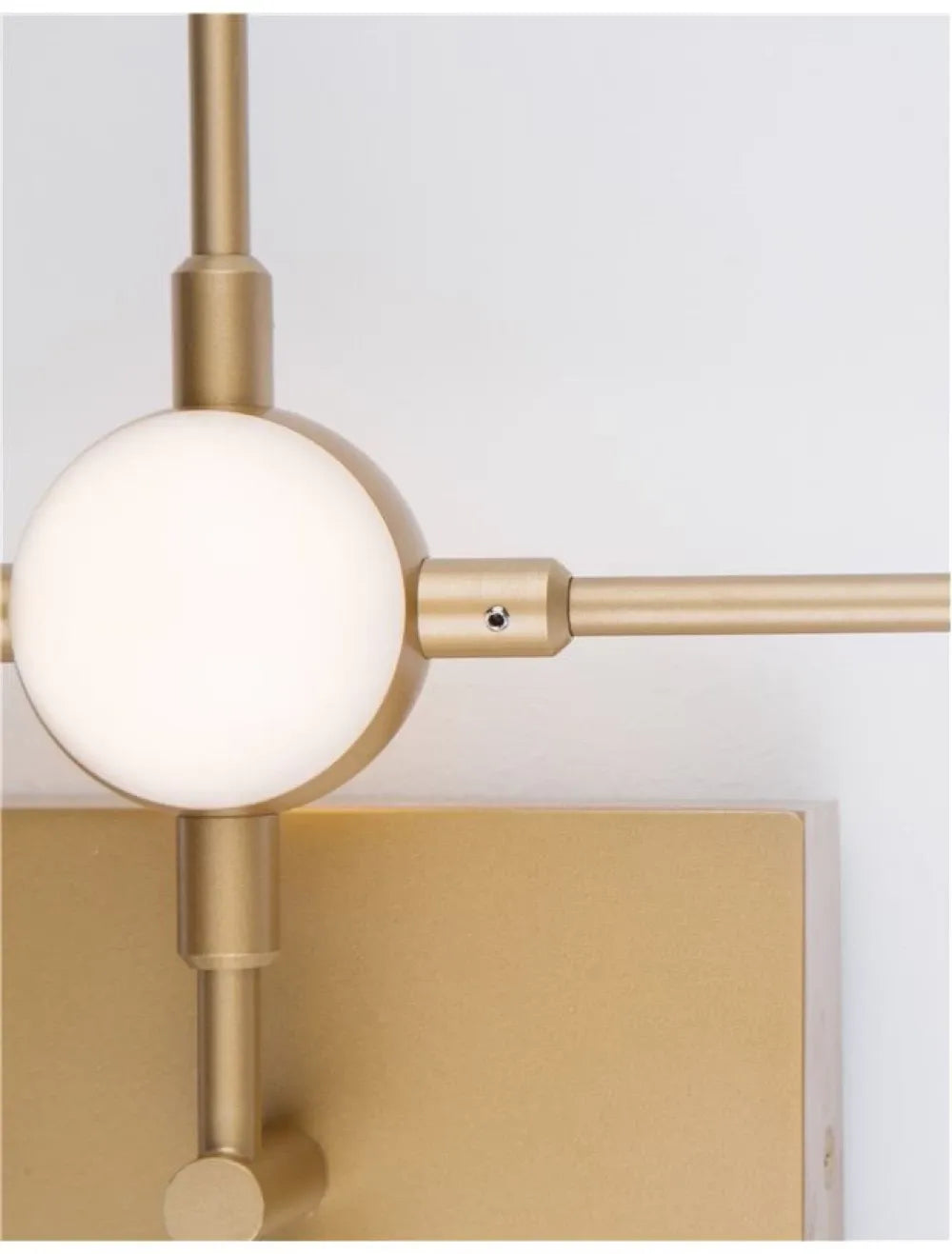 Aplica de perete structura din Metal Auriu si abajur din Acrilic Alb H40xL31cm IP20 9W 605lm 3000k ATOMO