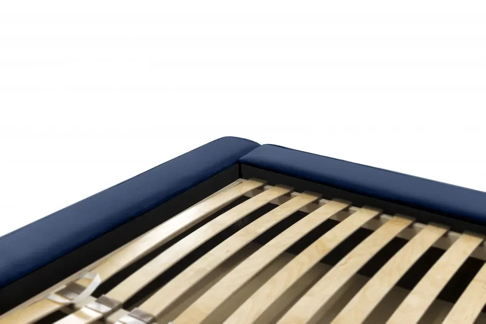 Pat 180x200cm tapitat cu Catifea Albastru Naomi