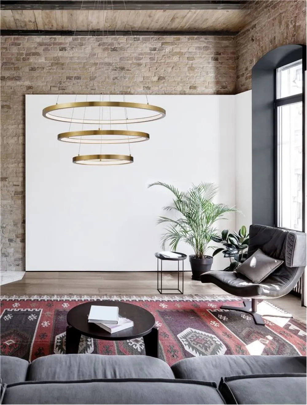 Candelabru structura din Aluminiu Auriu si abajur din Acrilic Alb H150xL80cm IP20 108W 2245lm 3000k EMPATIA