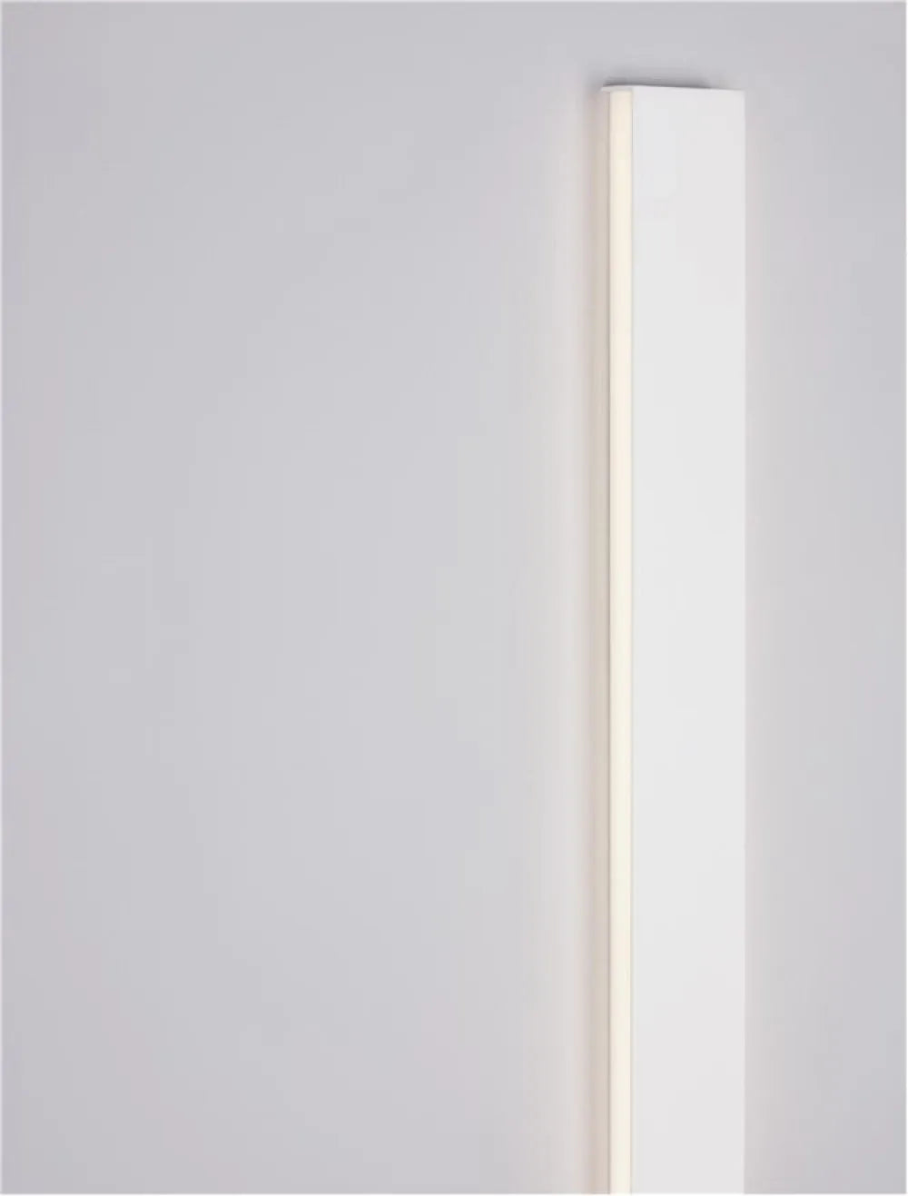 Aplica de perete din Aluminiu Alb H7.5xL60cm IP20 20W 1478lm 3000k SELINE