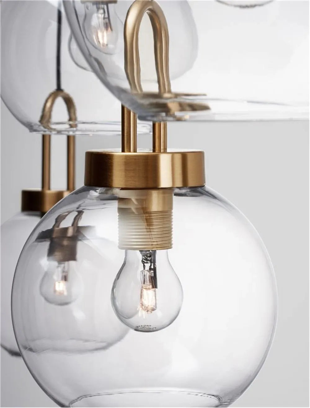 Lustra structura din Metal Alama si abajur din Sticla Transparent H155xL97.5cm IP20 IRVINE