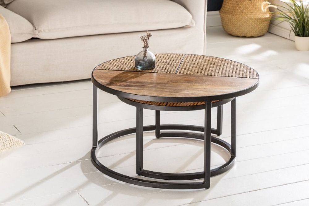 Set 2 masute de cafea rotunde din lemn masiv de mango si Metal Maro/Negru D70/50xH36/30cm Vienna Lounge