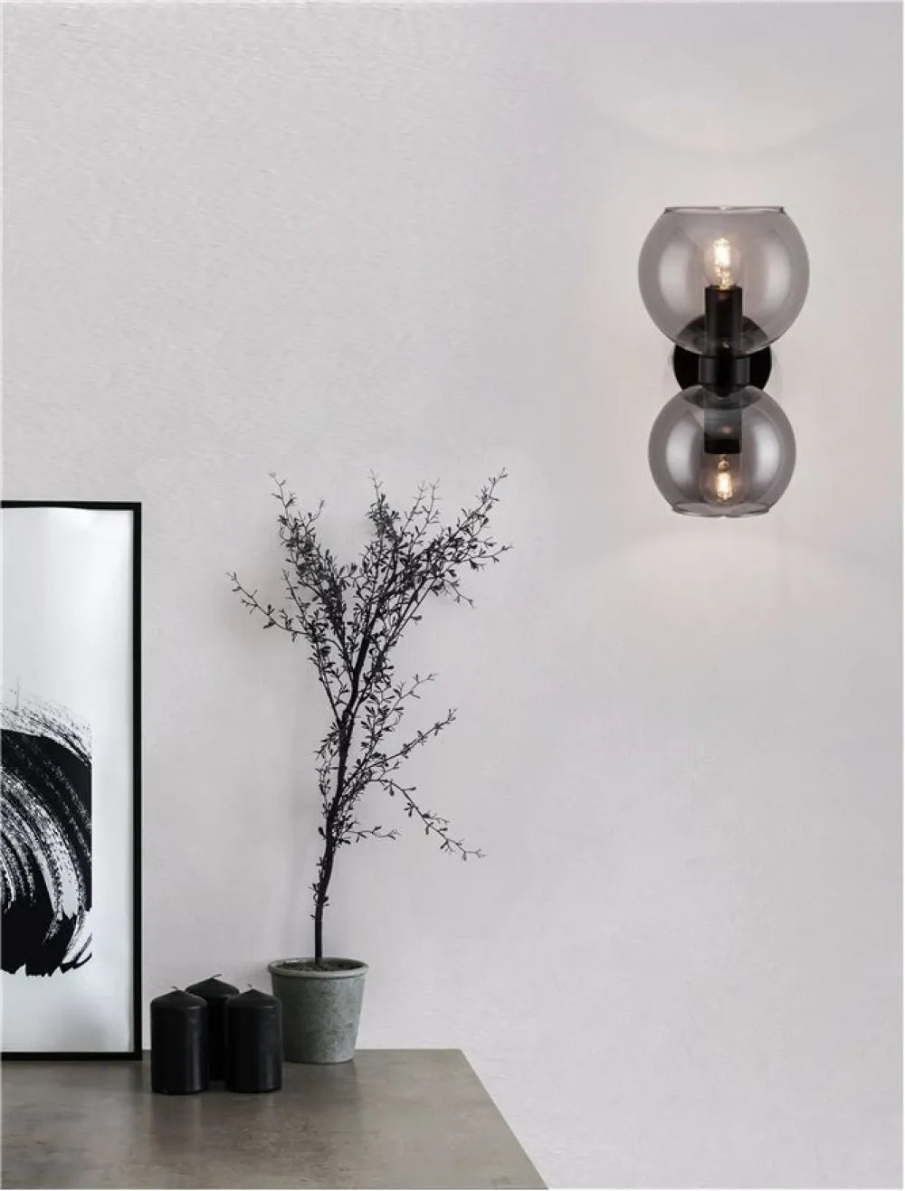 Aplica de perete structura din Metal Negru si abajur din Sticla Fumuriu H25.5xL15cm IP20 PALMER