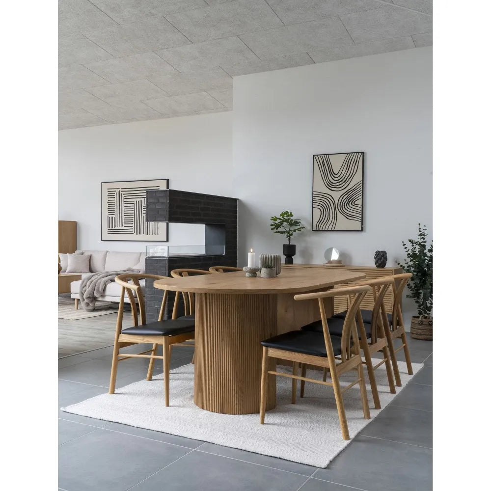 Set 2 scaune din Lemn de stejar Maro si Piele sintetica Negru H77xL54xA56cm Artenara