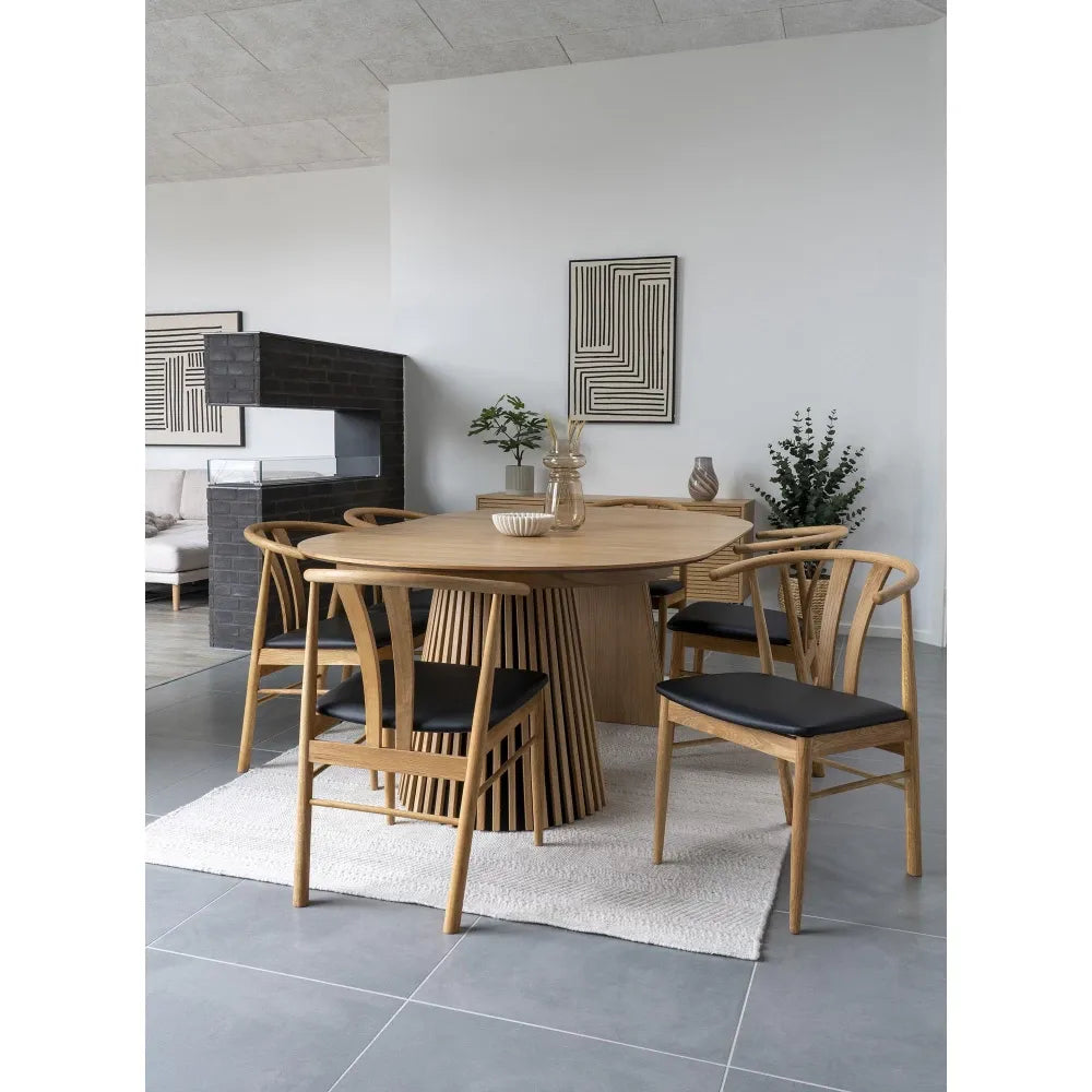 Set 2 scaune din Lemn de stejar Maro si Piele sintetica Negru H77xL54xA56cm Artenara