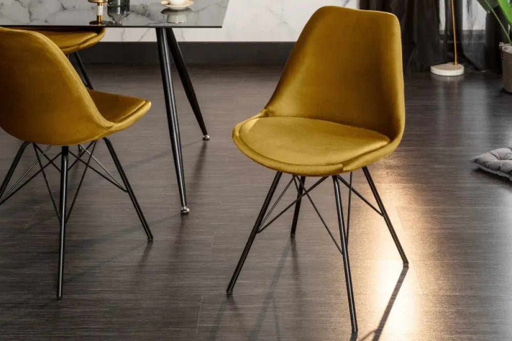 Scaun tapitat cu Catifea Galben cu picioare din Metal Negru H86xL49xA57cm Scandinavia
