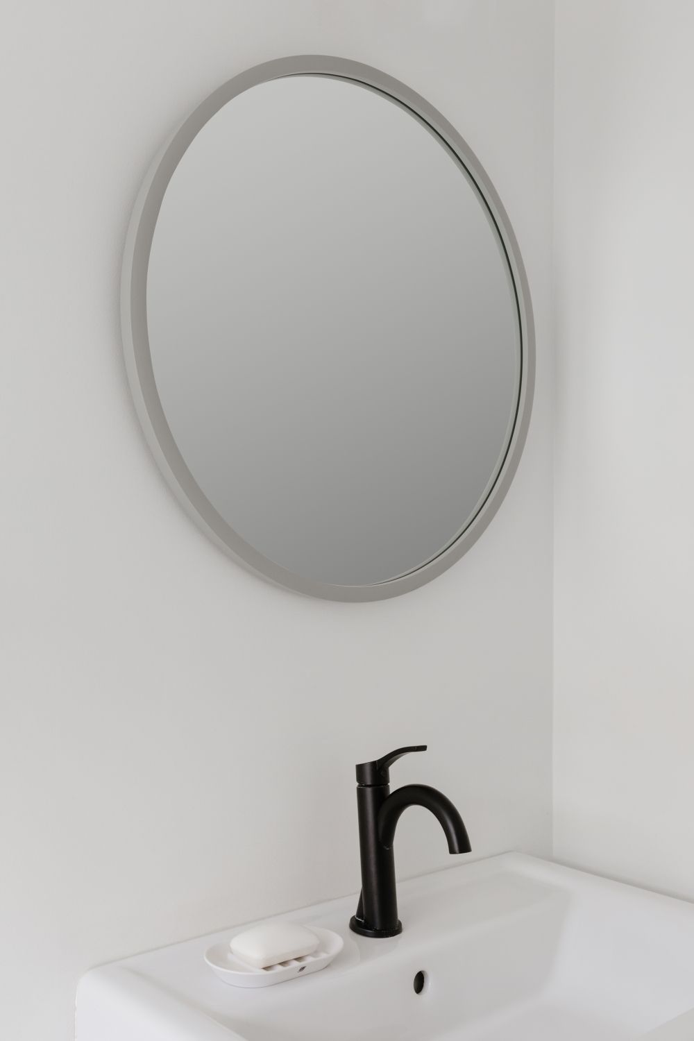 Oglinda Rotunda cu rama din Cauciuc Gri Hub D61cm