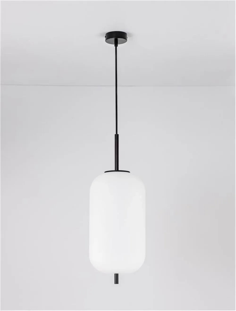 Pendul structura din Metal Negru si abajur din Sticla Alb H120xL22cm IP20 LATO